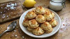 Kokosmakronen auf Oblaten: so werden sie innen saftig und außen leicht knusprig