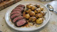 Rinderfilet mit Rosmarin-Kartöffelchen – zart angebraten, im Ofen fertig gegart