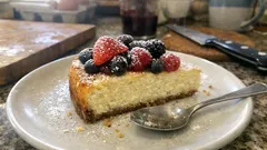 Ricotta-Käsekuchen mit Beeren: cremig, saftig und ganz einfach gebacken