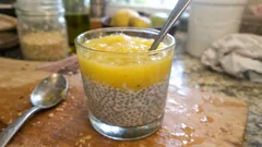 Chia-Pudding mit Quitten im Glas – cremig über Nacht und schnell geschichtet