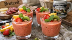 Vitamin-Drink mit Mango, Kiwi & Erdbeeren – cremig gemixt mit Limette und Minze