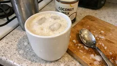 Cremiger Kokos-Shake in 5 Minuten – mit Kokosmilch, Kokoswasser und Vanille