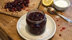 Kirschmarmelade mit feiner Rumnote – gelingsicher einkochen mit 2:1 Gelierzucker