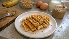 Baby-Waffeln ohne Zucker: schnell gemixt mit Banane und Kichererbsen