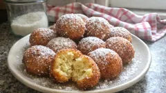 Quarkbällchen wie vom Marktstand: außen goldbraun, innen locker-saftig