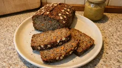 Dinkel-Kern-Brot mit Karotten: dank Grünkern-Brühstück besonders saftig und lange frisch