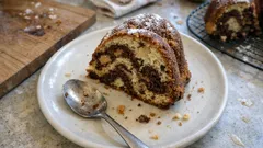 Saftiger Apfel-Haselnuss-Marmorkuchen – mit Apfelmus, der lange frisch bleibt