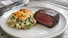 Cremiger Rosenkohl-Maronen-Auflauf mit Pastinaken – dazu saftiges Rinderfiletsteak