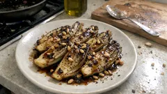 Gebratener Chicorée mit Honig-Balsamico – schnell karamellisiert und herrlich mild