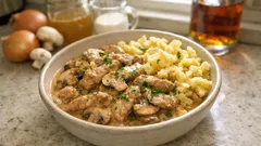 Whiskey-Geschnetzeltes mit Schweinefilet: cremig, herzhaft und in 30 Minuten fertig