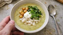 Kartoffel-Porree-Cremesuppe mit Kabeljau – samtig, leicht und in 30 Minuten