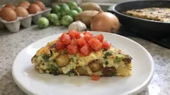Kartoffel-Rosenkohl-Frittata aus der Pfanne – knusprig, würzig, unkompliziert