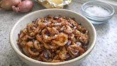 Gebratene Schalotten in Butter – so werden sie in der Pfanne goldbraun und mild-süß