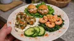 Dreierlei vom Fisch: Sülze, Lachs-Windbeutel und Knoblauchgarnelen fürs Menü